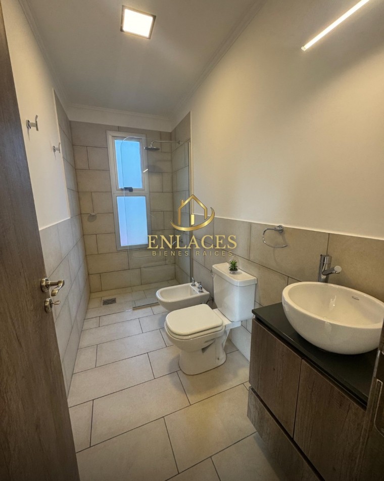 Duplex de 3 dormitorios en alquiler