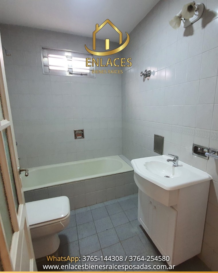 Casa en alquiler. Apta Vivienda - Oficina - Emprendimiento - PUB. Zona Centro Posadas